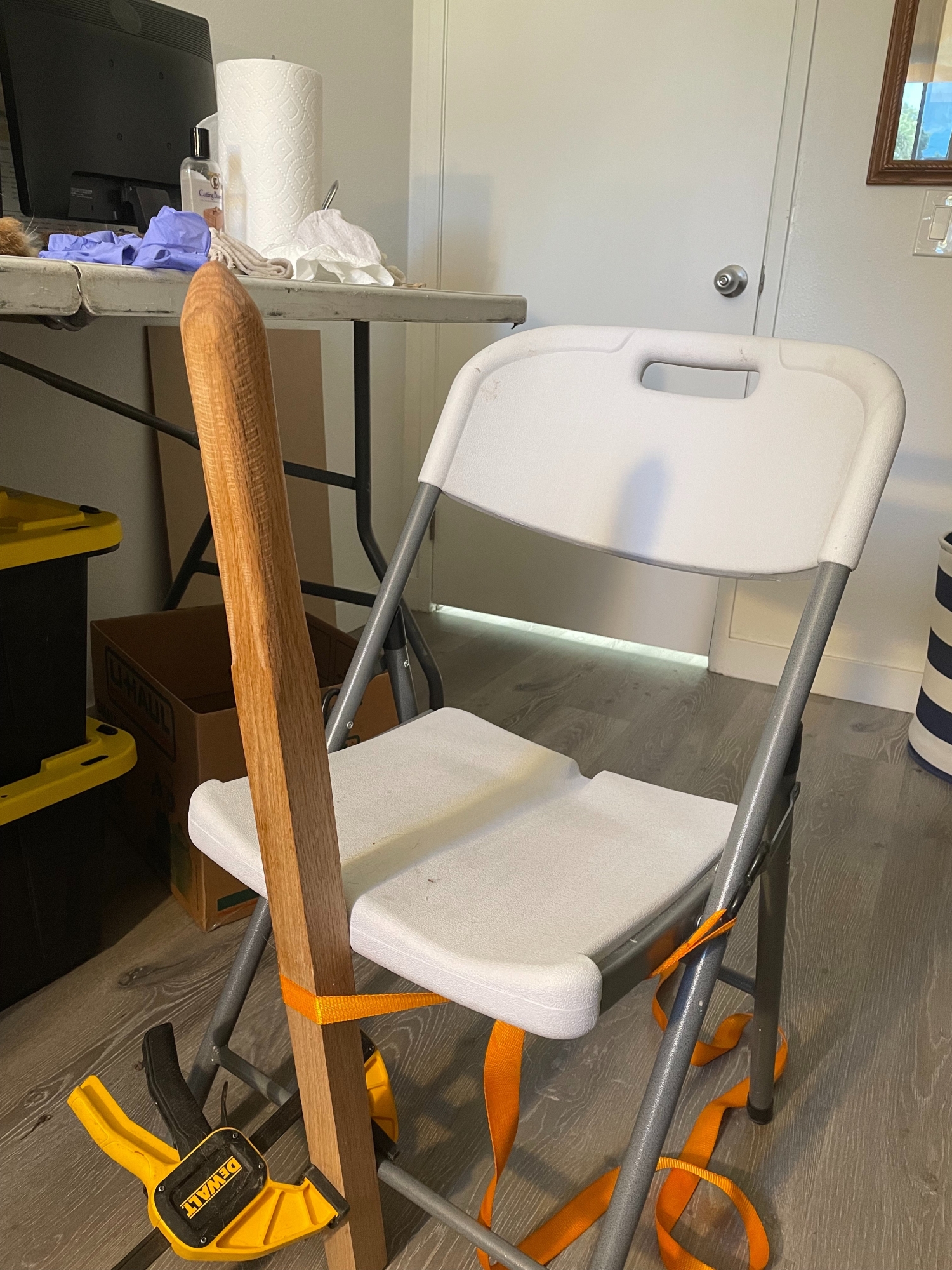 hide-breaking-stake-2.jpg hide-breaking-stake-2.jpg